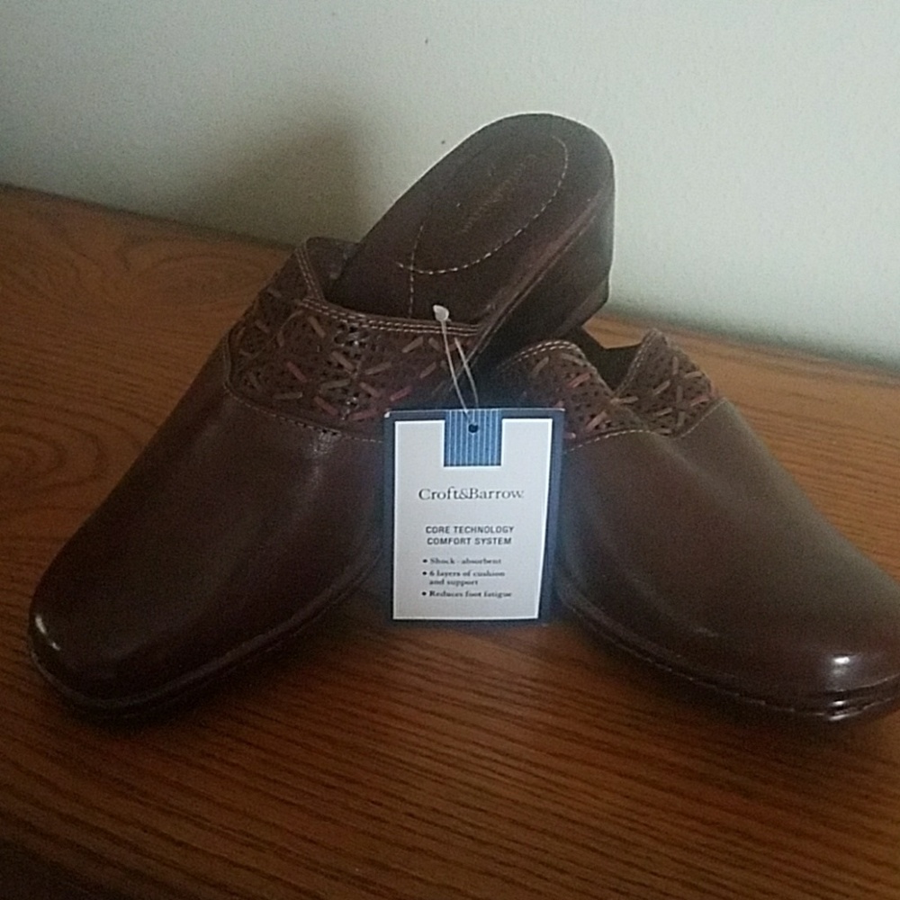 Croft and Barrow clogs